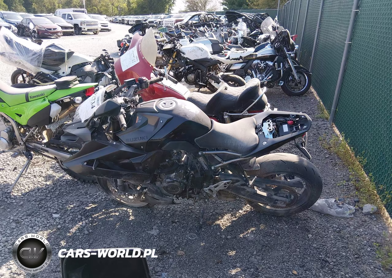 2025 Suzuki Gsx800 F VIN:JS1EM13B1S7102327 - 13
