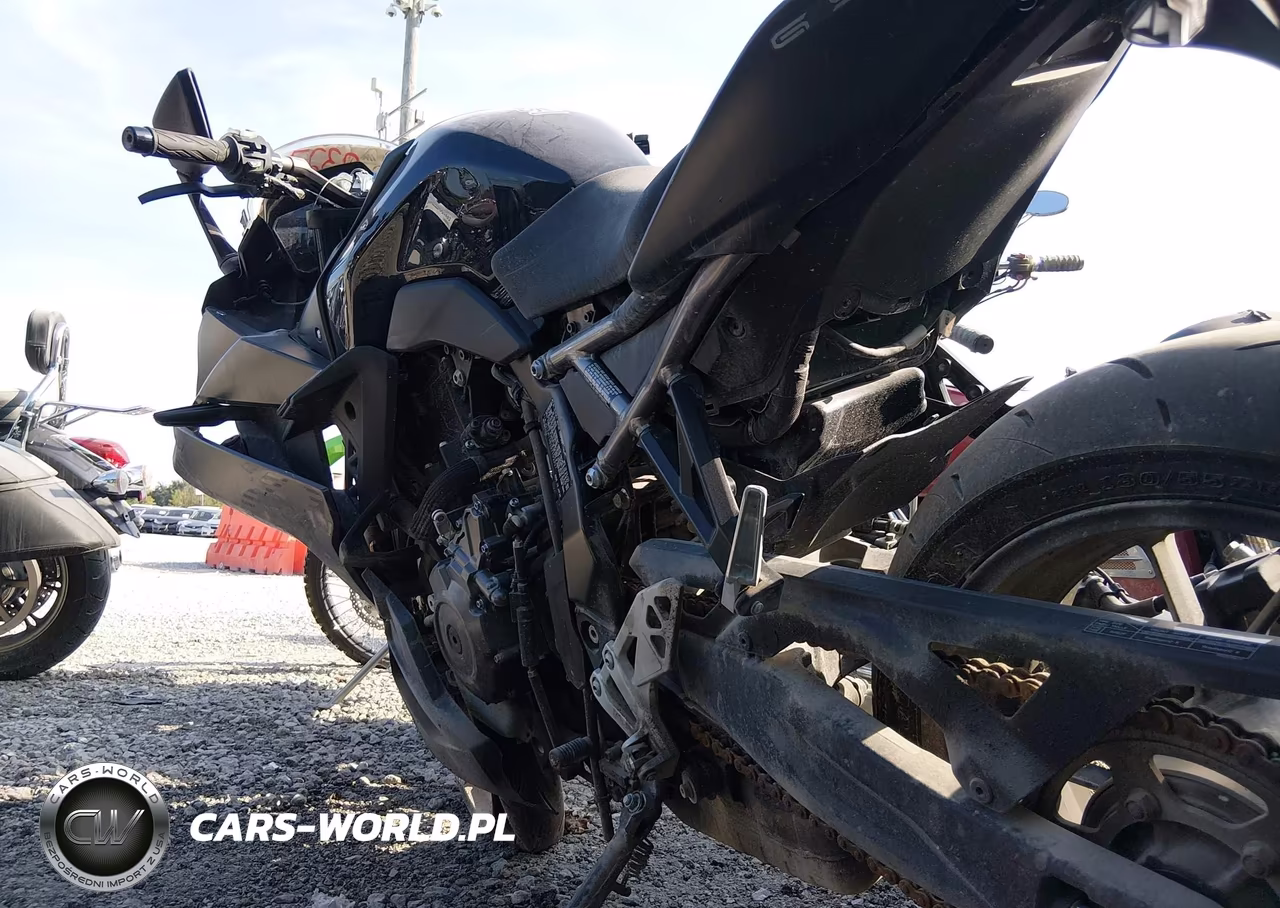 2025 Suzuki Gsx800 F VIN:JS1EM13B1S7102327 - 15