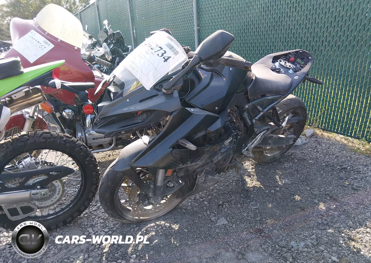 2025 Suzuki Gsx800 F VIN:JS1EM13B1S7102327 - 2