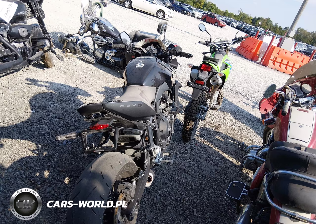 2025 Suzuki Gsx800 F VIN:JS1EM13B1S7102327 - 6