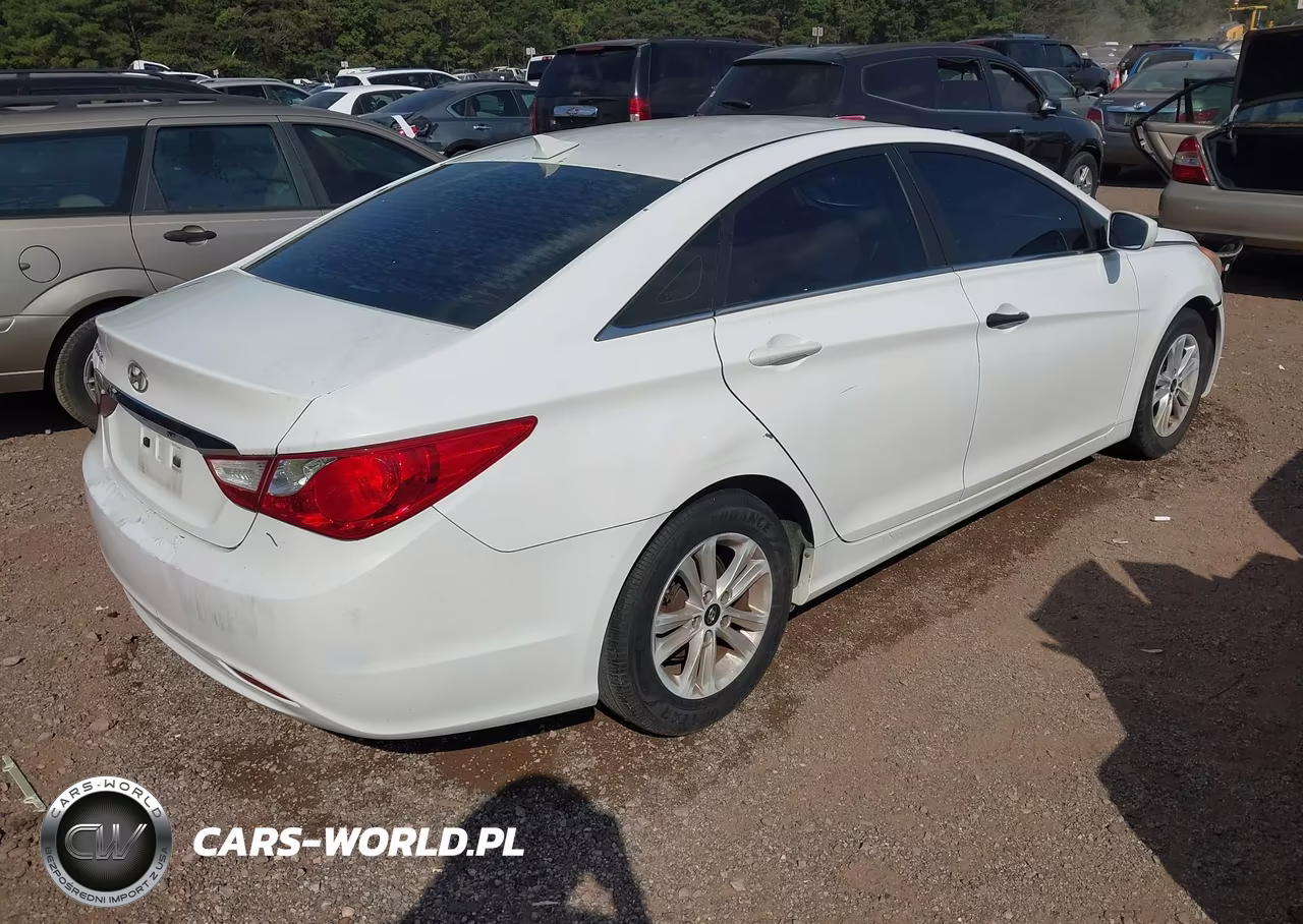 2013 Hyundai Sonata Gls VIN:5NPEB4AC3DH755717 - 4
