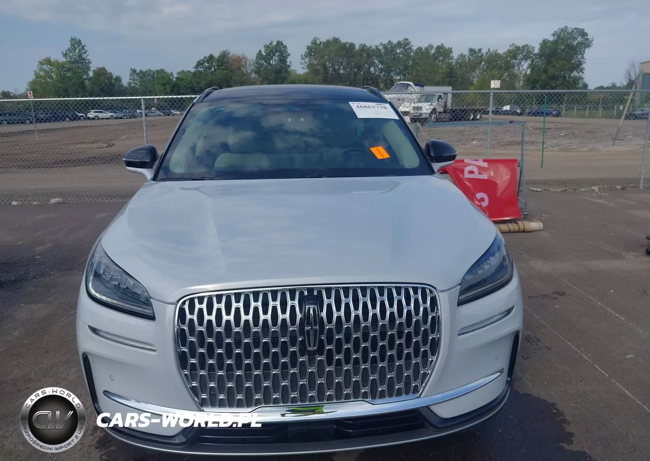 2025 Lincoln Corsair Premiere VIN:5LMCJ1DA7SUL09861 - 12