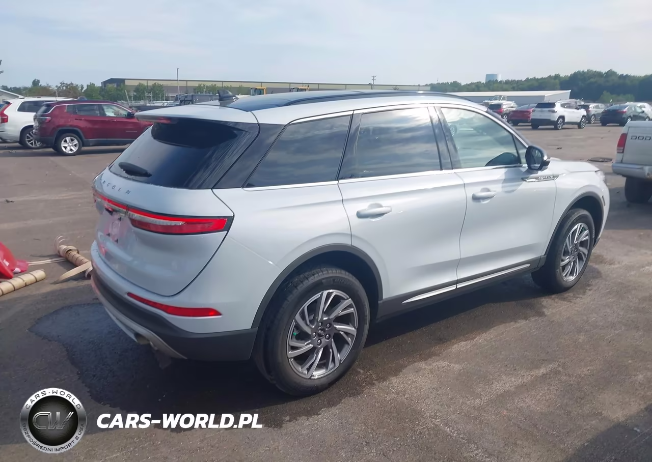 2025 Lincoln Corsair Premiere VIN:5LMCJ1DA7SUL09861 - 4