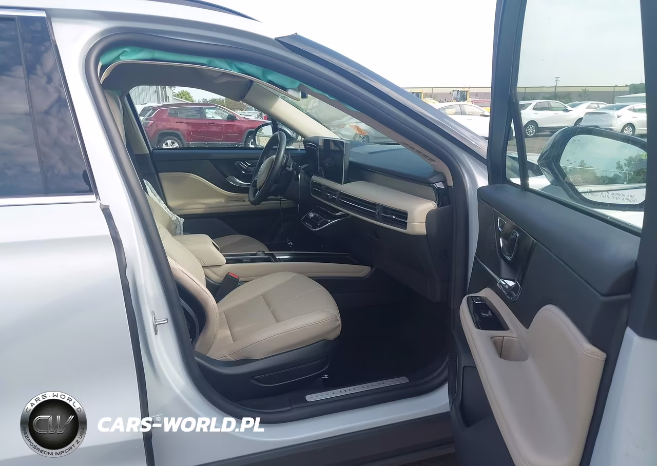 2025 Lincoln Corsair Premiere VIN:5LMCJ1DA7SUL09861 - 5