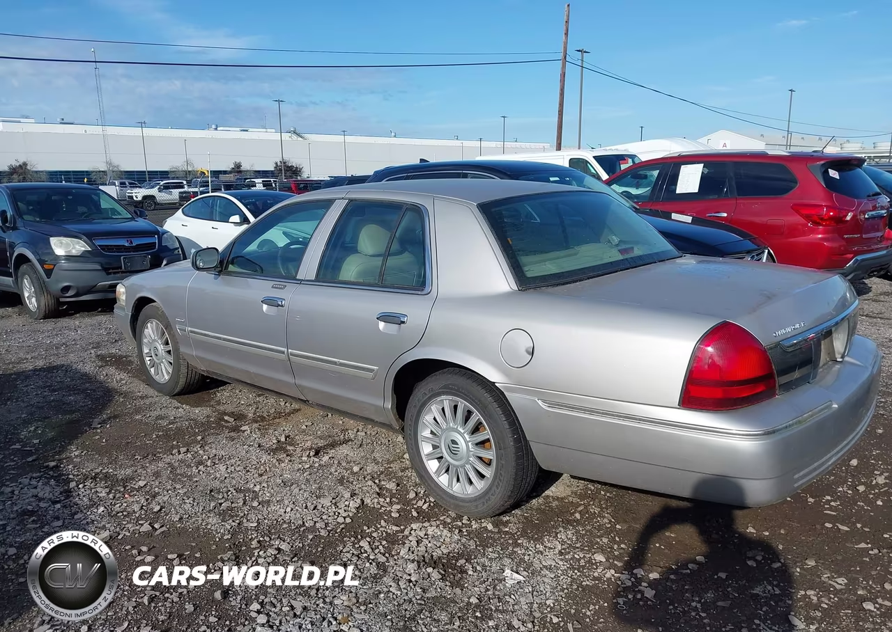 2010 Mercury Grand Marquis Ls (Fleet Only) VIN:2MEBM7FV3AX600943 - 3