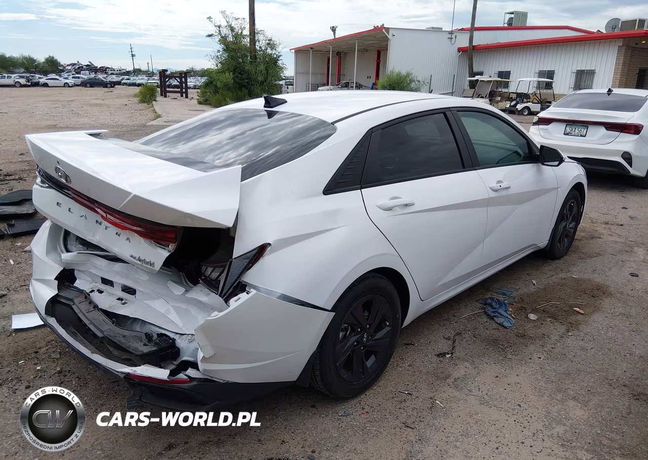 2023 Hyundai Elantra Hybrid Blue VIN:KMHLM4AJXPU059376 - 4