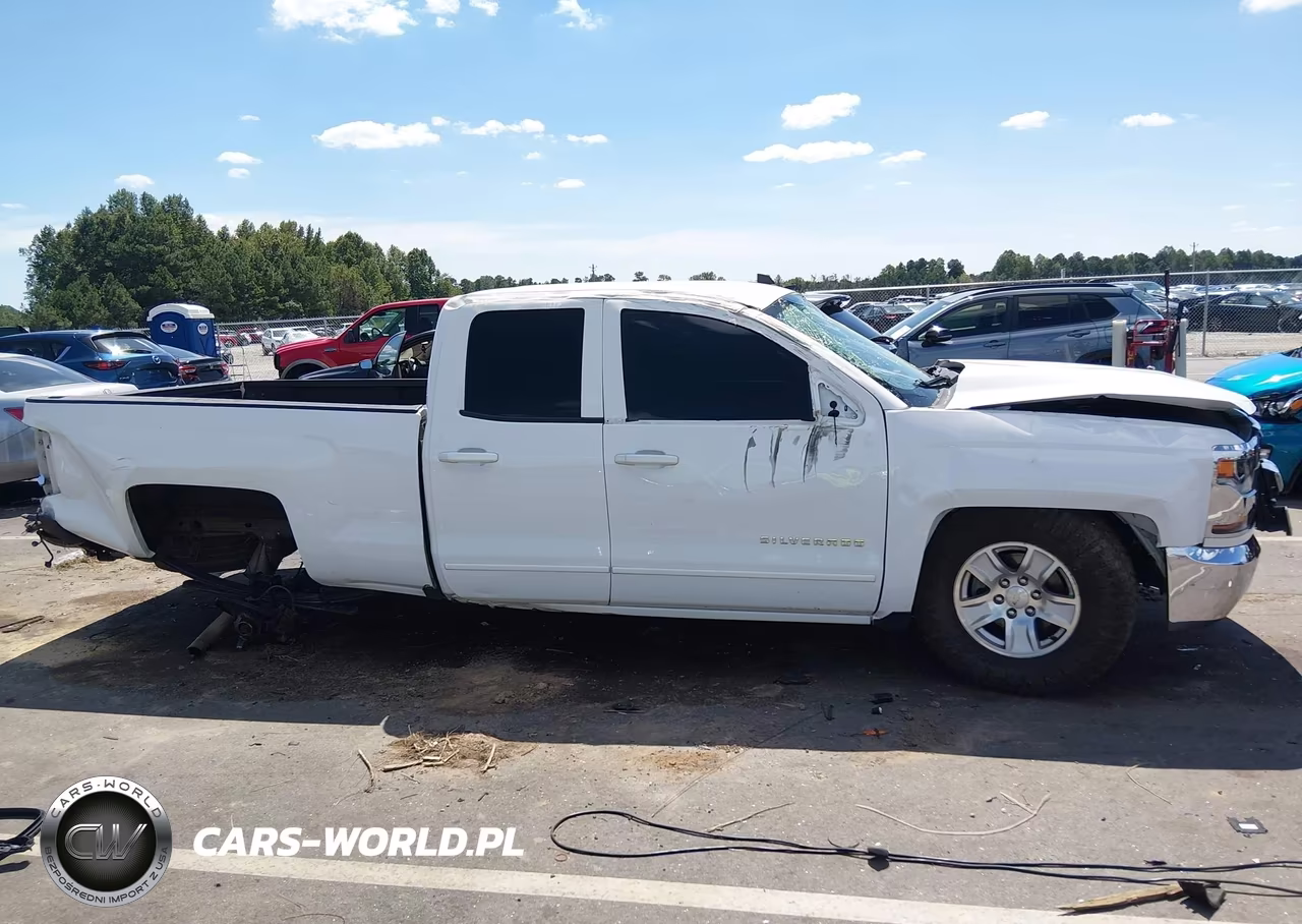 2018 Chevrolet Silverado 1500 1Lt VIN:1GCRCREH3JZ269088 - 14