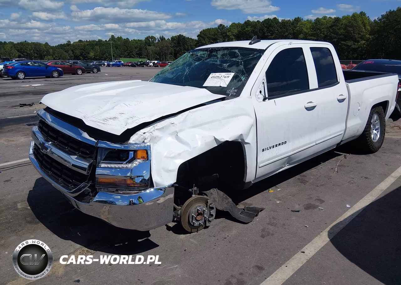 2018 Chevrolet Silverado 1500 1Lt VIN:1GCRCREH3JZ269088 - 2