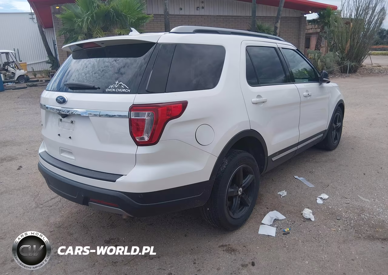 2019 Ford Explorer Xlt VIN:1FM5K7D82KGA09717 - 4