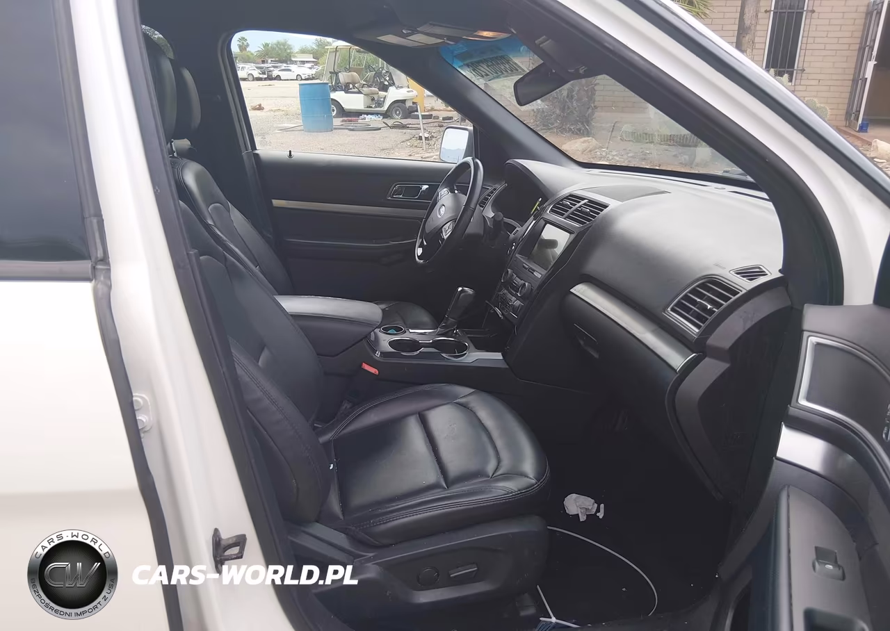 2019 Ford Explorer Xlt VIN:1FM5K7D82KGA09717 - 5