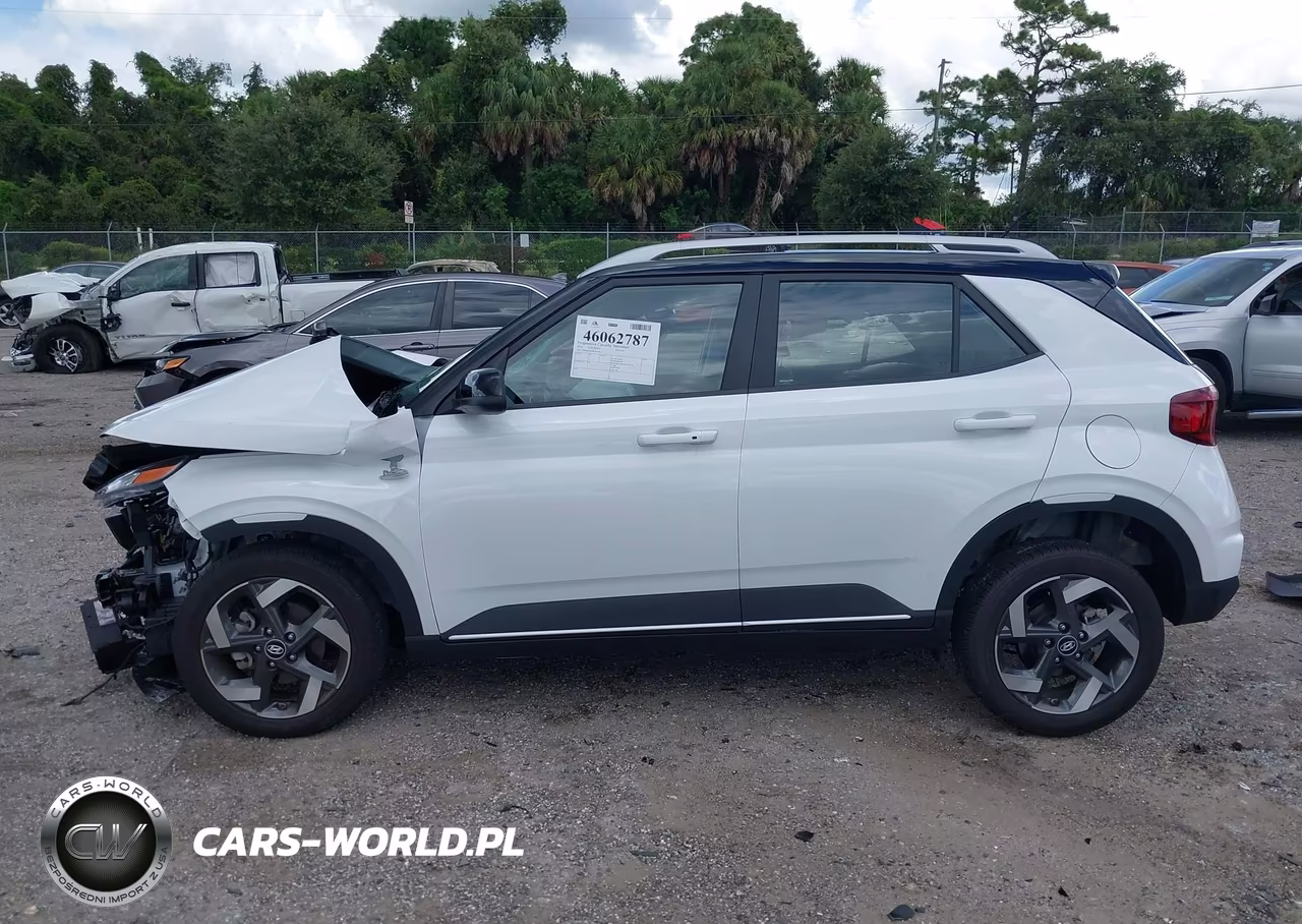 2025 Hyundai Venue Limited VIN:KMHRC8A36SU415644 - 14