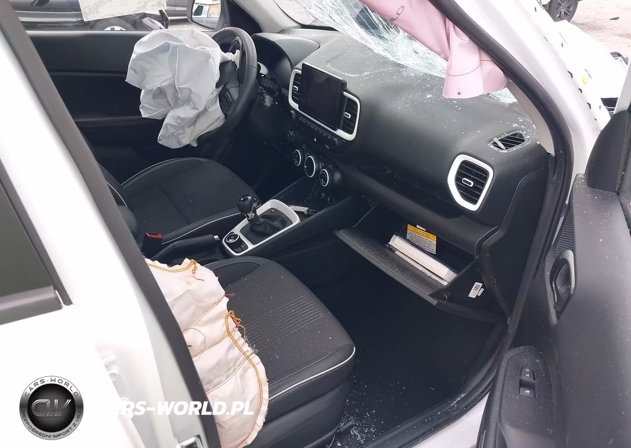 2025 Hyundai Venue Limited VIN:KMHRC8A36SU415644 - 5
