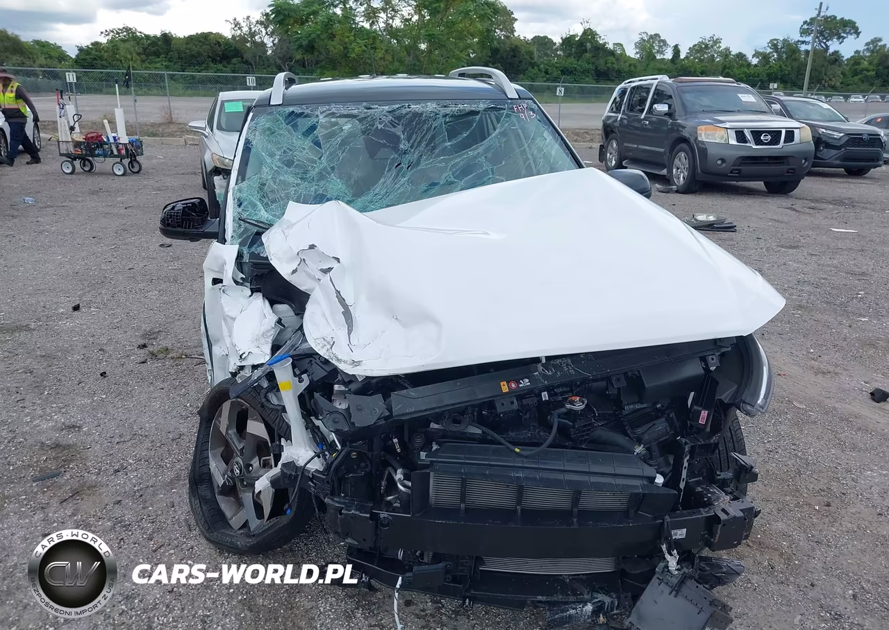 2025 Hyundai Venue Limited VIN:KMHRC8A36SU415644 - 6