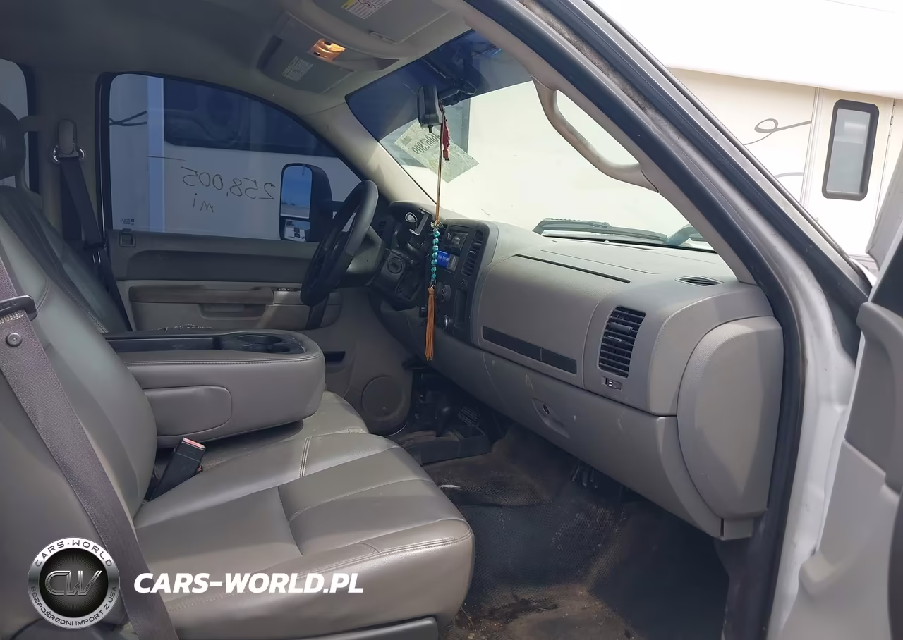 2011 Chevrolet Silverado 3500Hd Work Truck VIN:1GC4KZC83BF244064 - 6