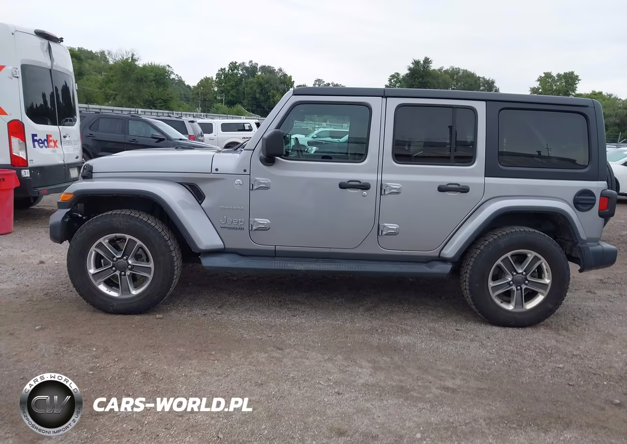 2020 Jeep Wrangler Unlimited Sahara 4X4 VIN:1C4HJXEN5LW199660 - 14