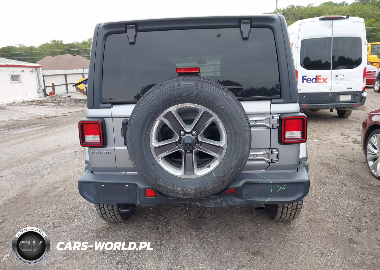 2020 Jeep Wrangler Unlimited Sahara 4X4 VIN:1C4HJXEN5LW199660 - 16