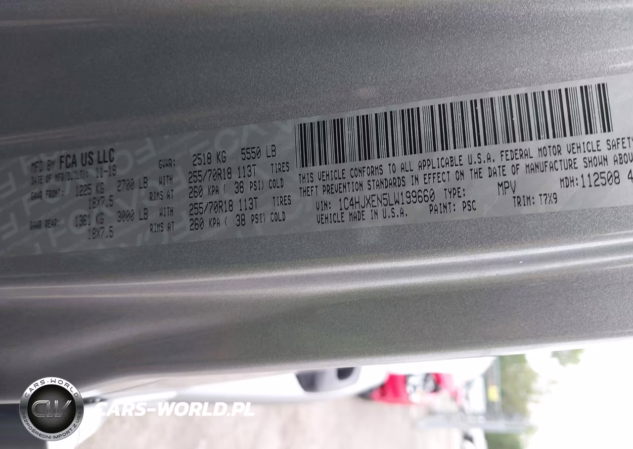 2020 Jeep Wrangler Unlimited Sahara 4X4 VIN:1C4HJXEN5LW199660 - 9