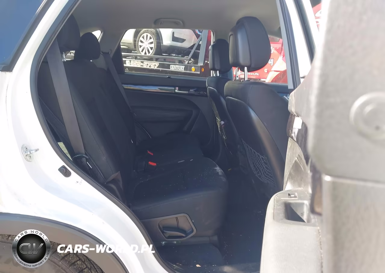 2015 Kia Sorento Lx VIN:5XYKT4A67FG639327 - 8