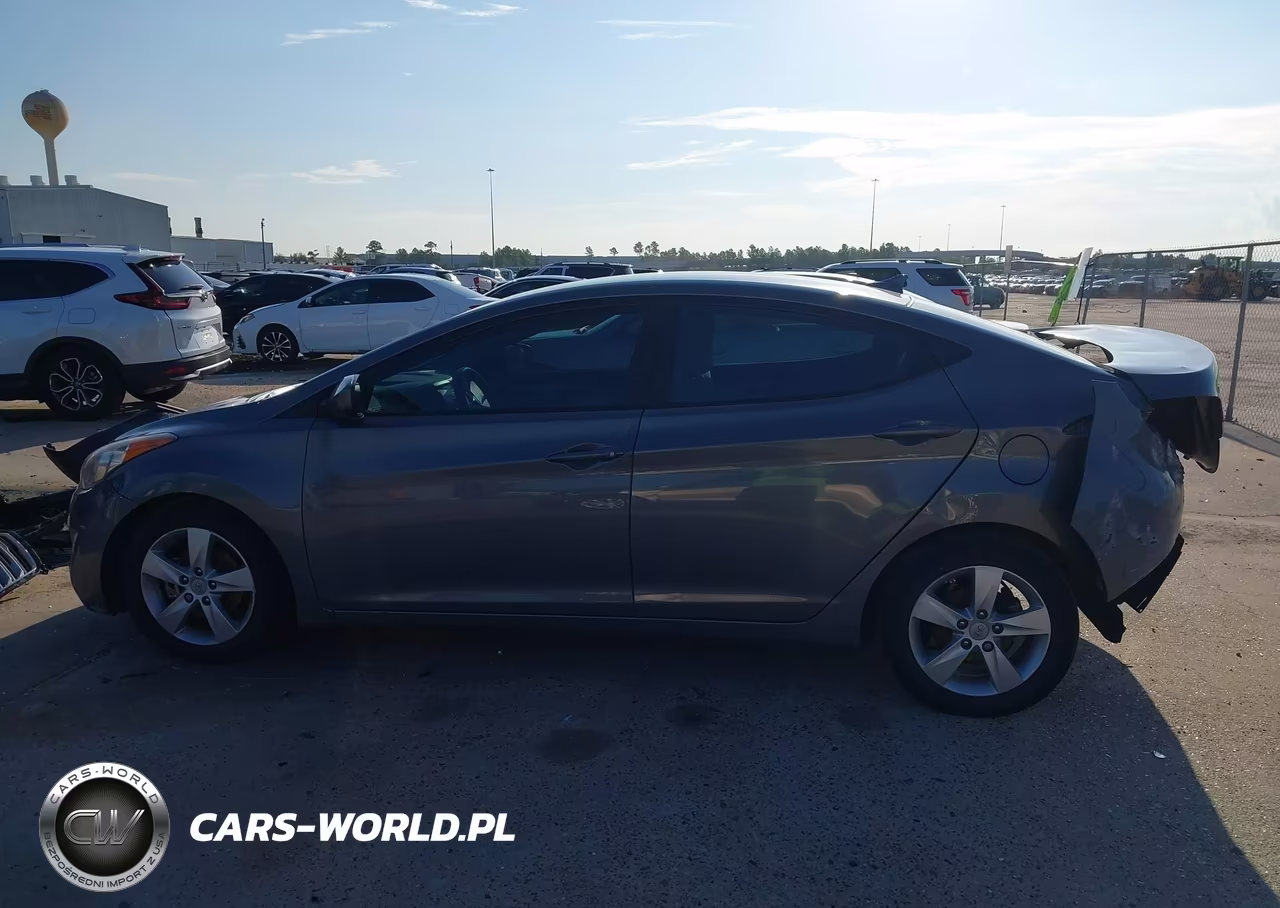 2013 Hyundai Elantra Gls VIN:5NPDH4AE7DH299989 - 15