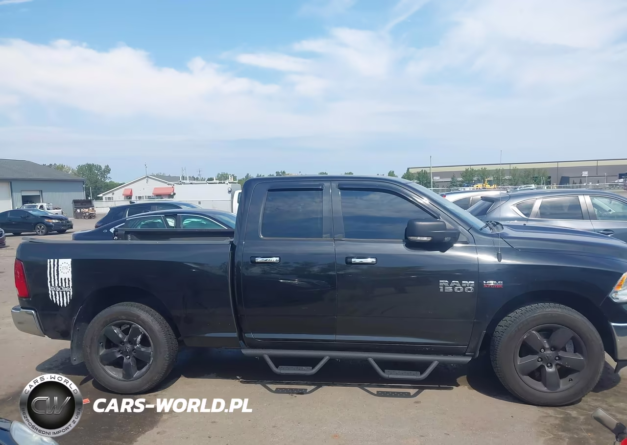 2018 Ram 1500 Big Horn 4X4 6'4 Box VIN:1C6RR7GT7JS144390 - 14
