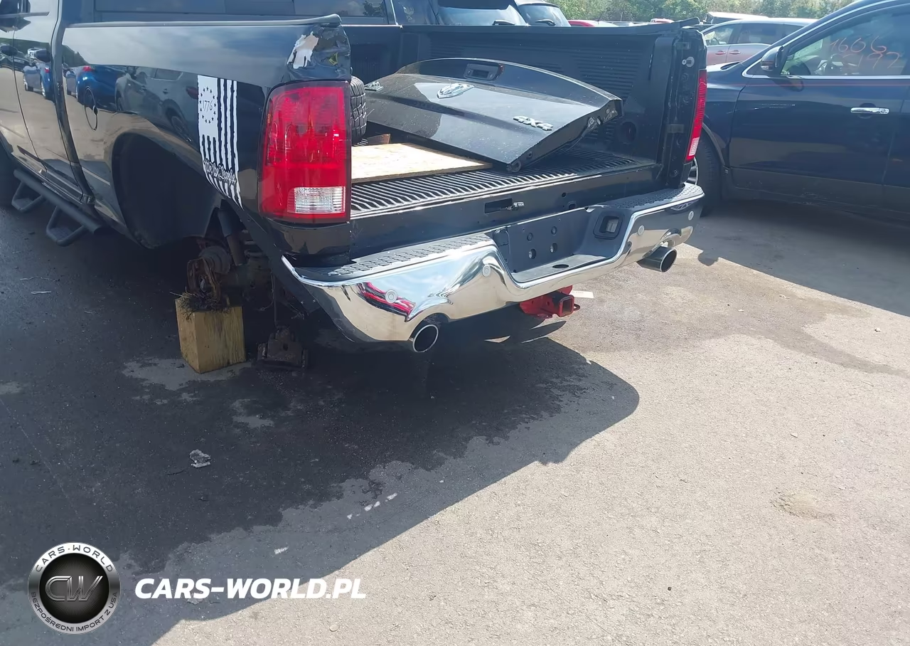 2018 Ram 1500 Big Horn 4X4 6'4 Box VIN:1C6RR7GT7JS144390 - 18