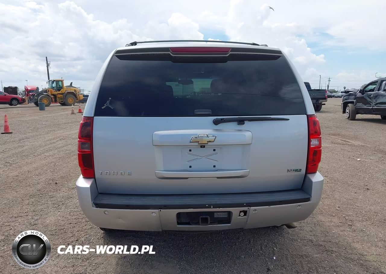2011 Chevrolet Tahoe Ltz VIN:1GNSCCE09BR267539 - 16