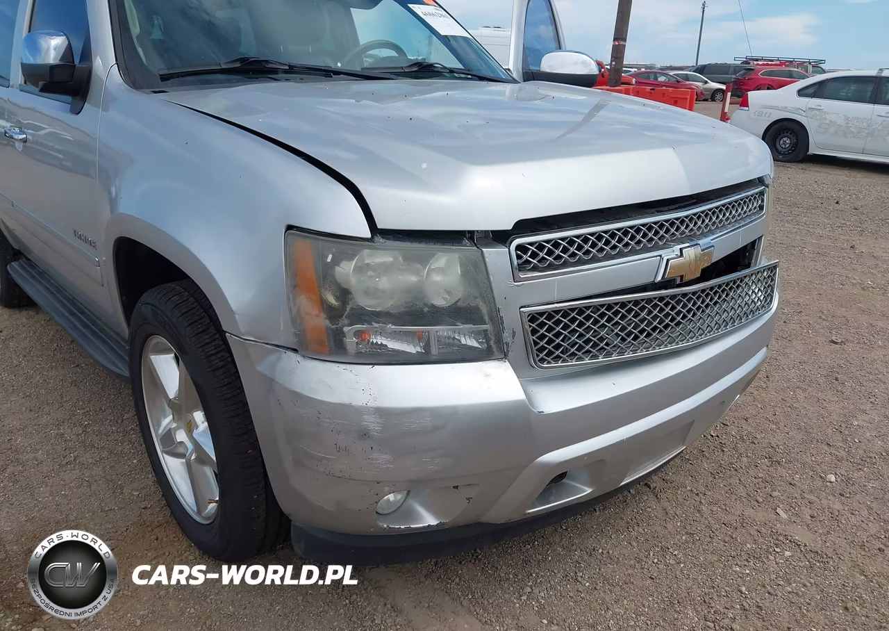 2011 Chevrolet Tahoe Ltz VIN:1GNSCCE09BR267539 - 6