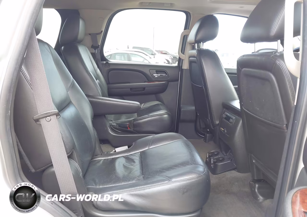 2011 Chevrolet Tahoe Ltz VIN:1GNSCCE09BR267539 - 8