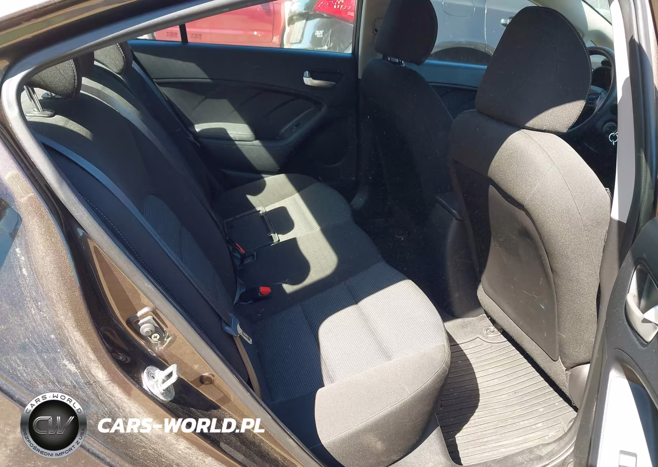 2017 Kia Forte Lx VIN:3KPFK4A78HE072428 - 8