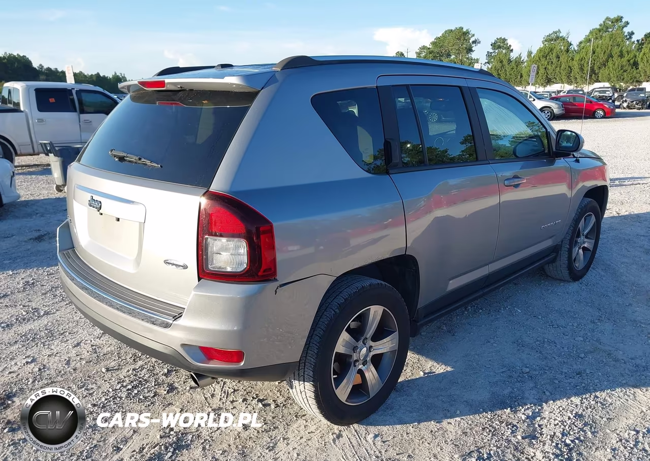 2017 Jeep Compass High Altitude 4X4 VIN:1C4NJDEB1HD139658 - 4