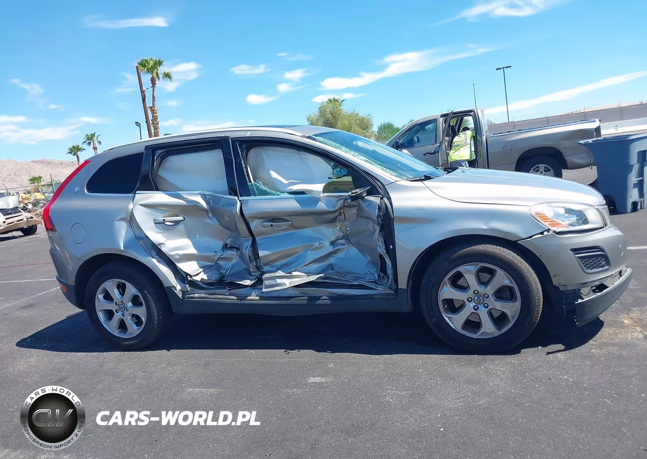 2012 Volvo Xc60 3.2-3.2 Platinum-3.2 Premier-3.2 Premier Plus VIN:YV4940DLXC2290611 - 14
