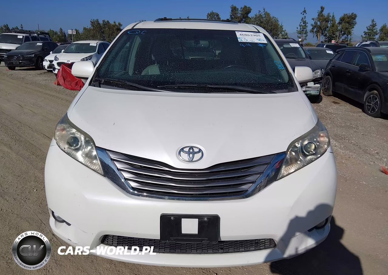 2017 Toyota Sienna Xle 8 Passenger VIN:5TDYZ3DC9HS812713 - 13