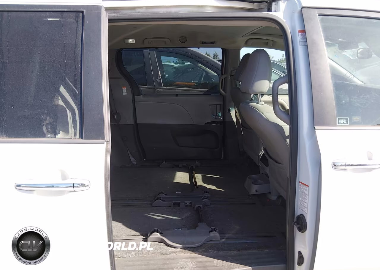 2017 Toyota Sienna Xle 8 Passenger VIN:5TDYZ3DC9HS812713 - 8