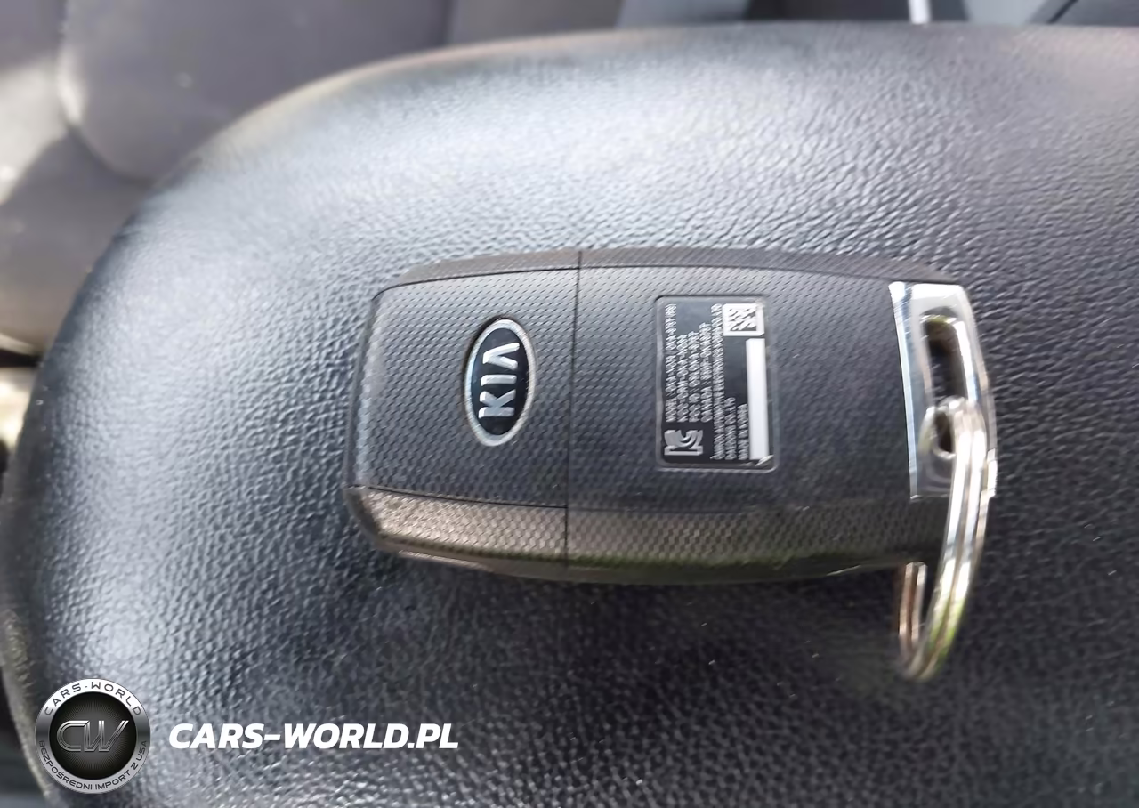 2016 Kia Soul VIN:KNDJN2A2XG7842900 - 11