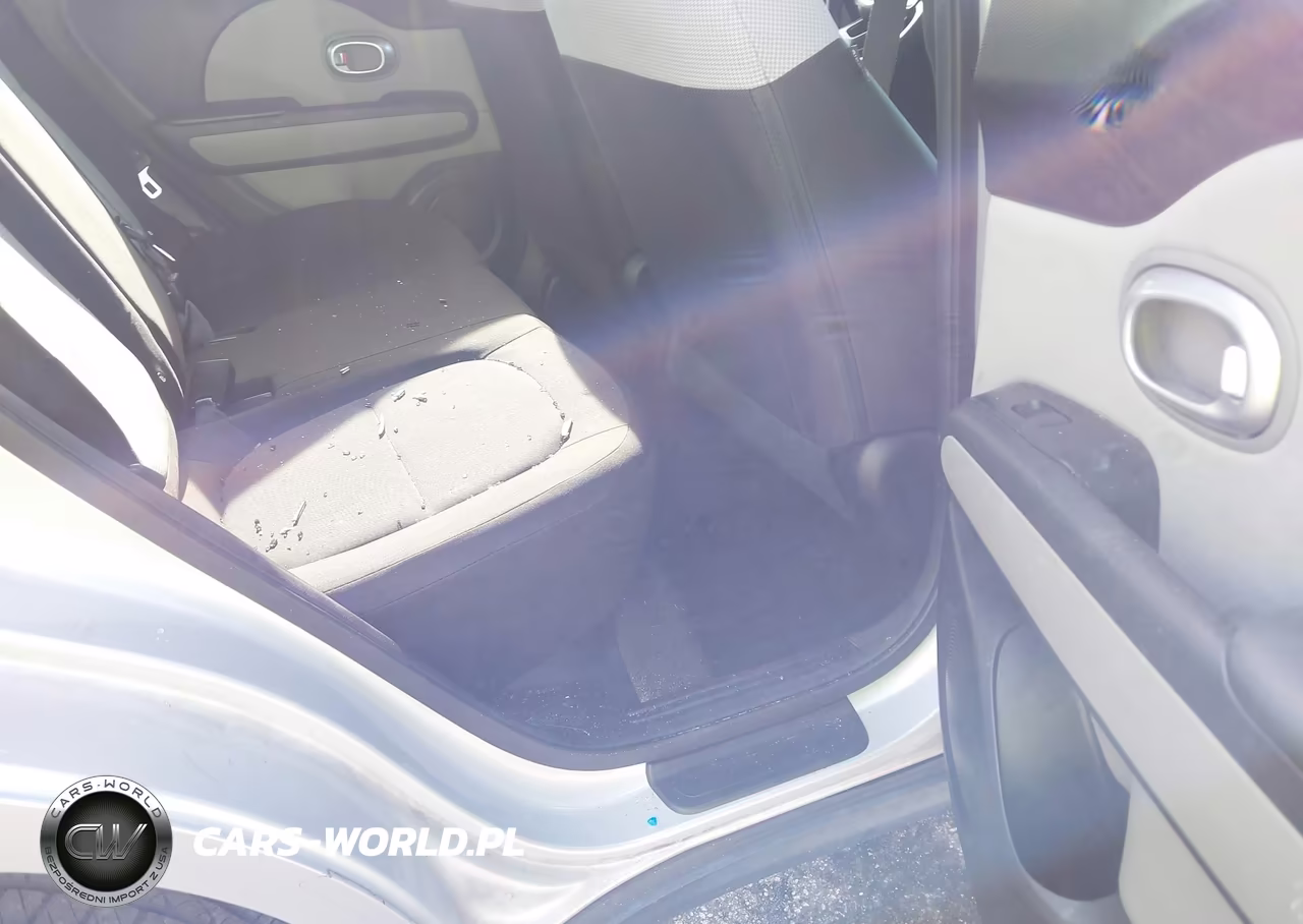 2016 Kia Soul VIN:KNDJN2A2XG7842900 - 8