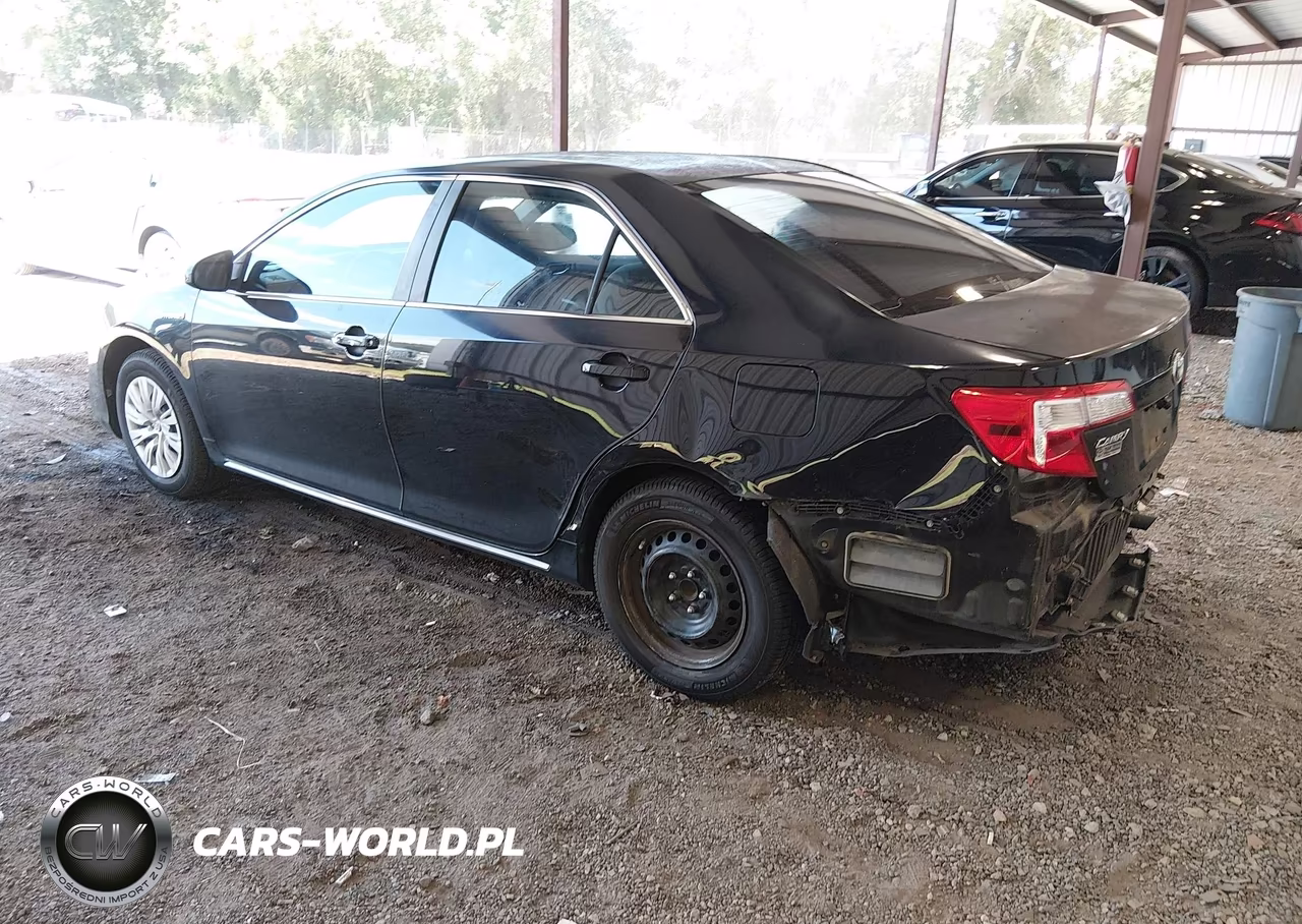 2012 Toyota Camry Hybrid Le VIN:4T1BD1FK1CU037806 - 3