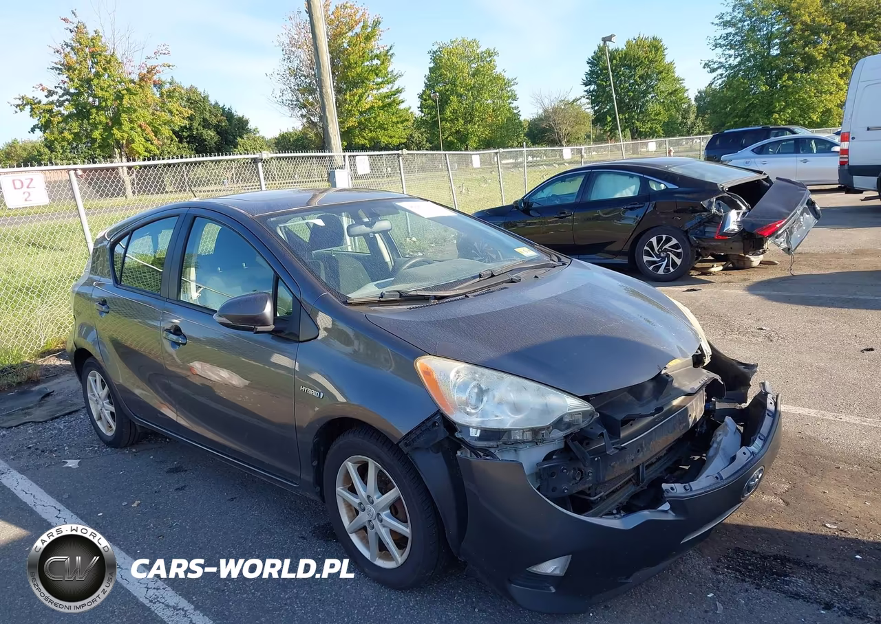 2012 Toyota Prius C Three – zdjęcie 1 z 16