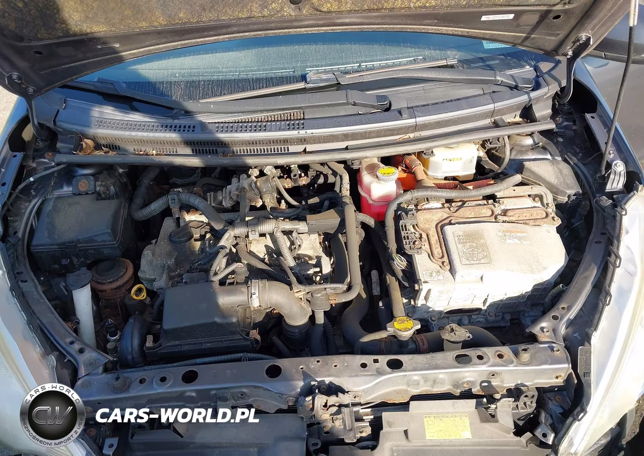 2012 Toyota Prius C Three VIN:JTDKDTB31C1028233 - 10