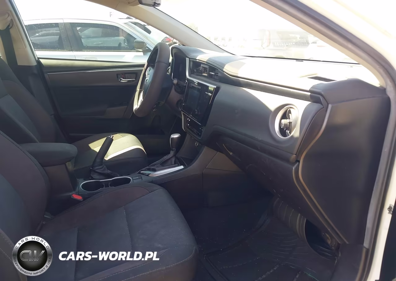 2017 Toyota Corolla Le VIN:2T1BURHE9HC925539 - 5