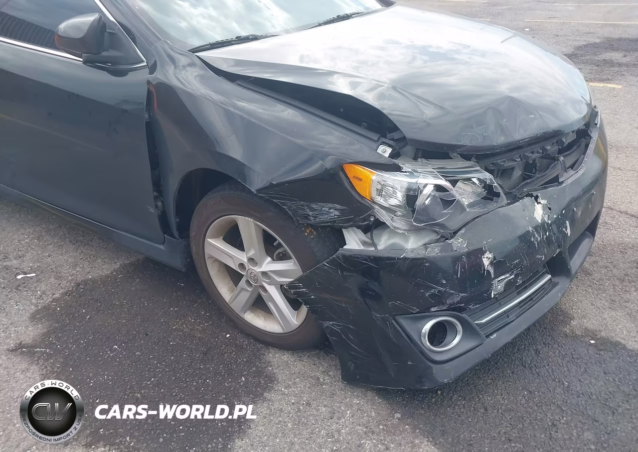 2014 Toyota Camry Se VIN:4T1BF1FK3EU829324 - 17