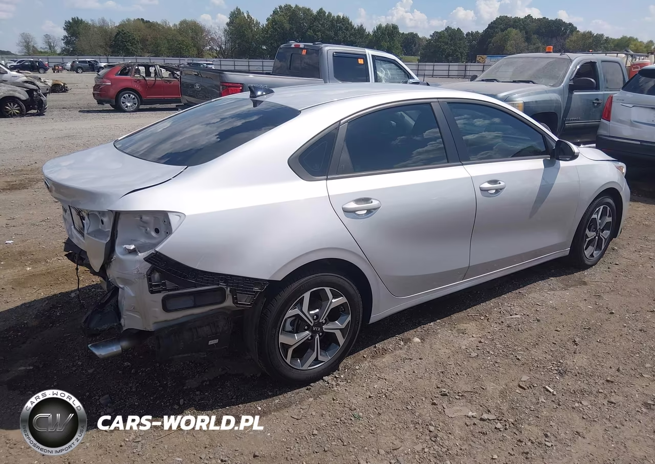 2021 Kia Forte Lxs VIN:3KPF24AD0ME308845 - 4
