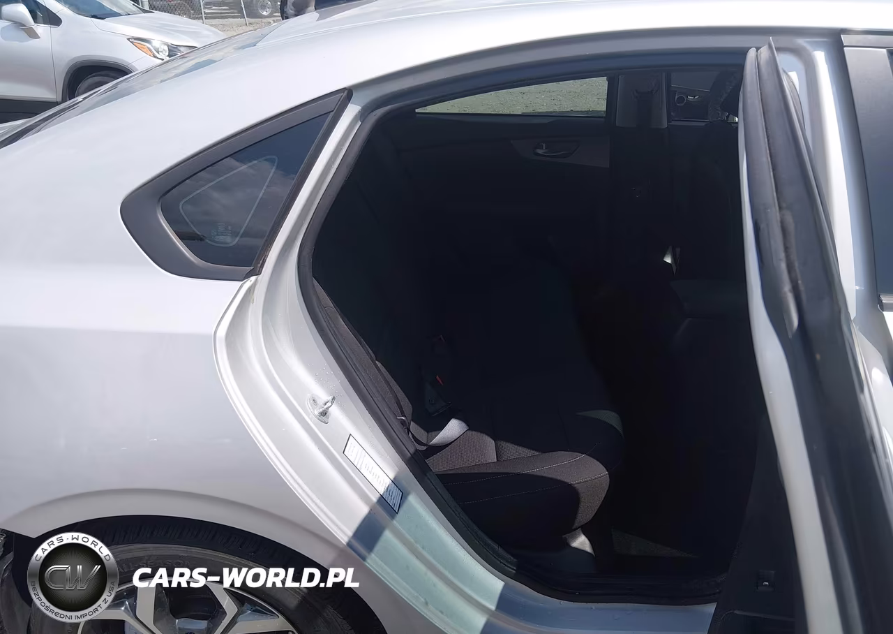 2021 Kia Forte Lxs VIN:3KPF24AD0ME308845 - 8