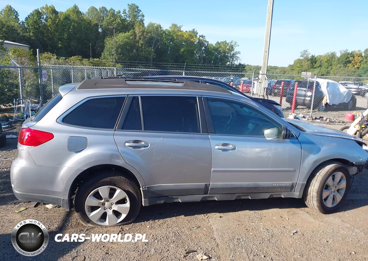 2011 Subaru Outback 3.6R Limited VIN:4S4BRDLC5B2315648 - 14