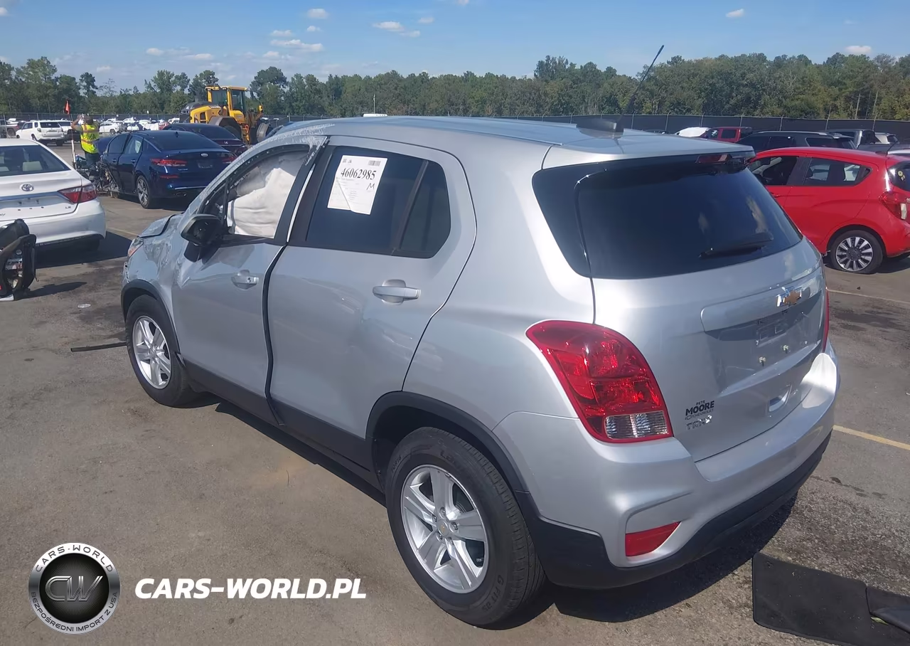 2022 Chevrolet Trax Fwd Ls VIN:KL7CJKSM8NB523359 - 3