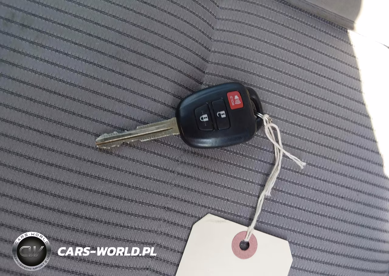 2015 Toyota Rav4 Xle VIN:2T3RFREV3FW260850 - 11