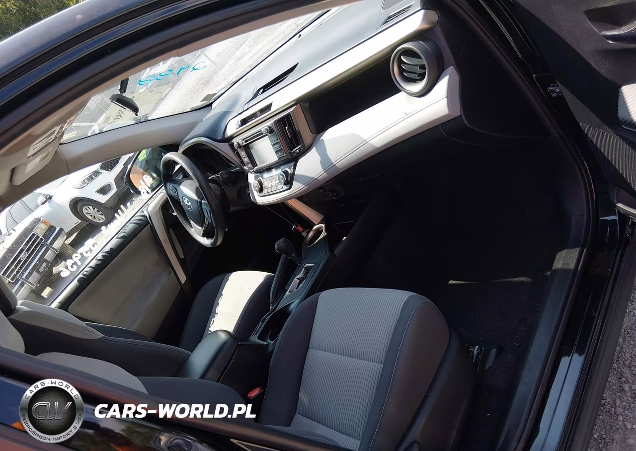 2015 Toyota Rav4 Xle VIN:2T3RFREV3FW260850 - 5