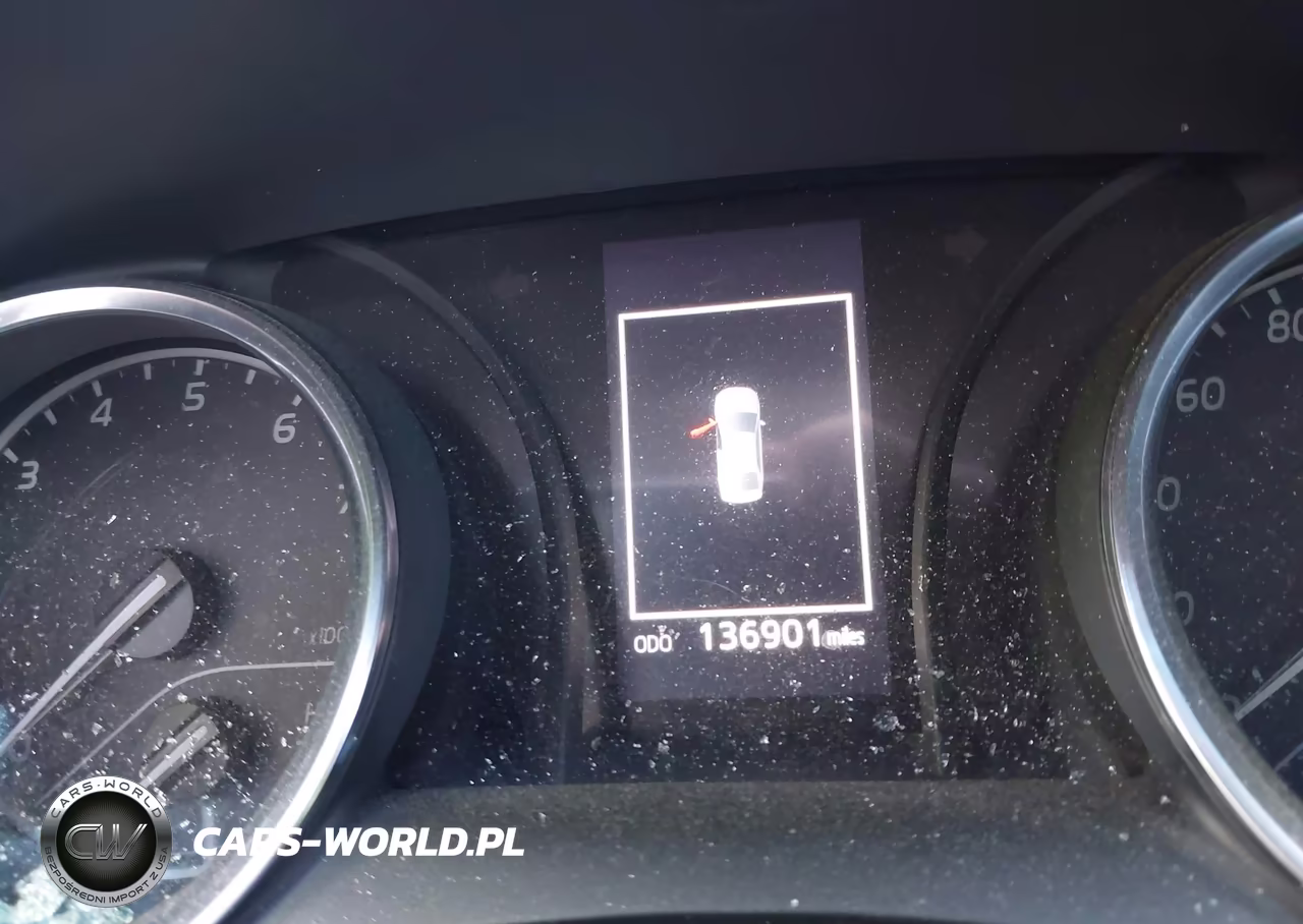 2018 Toyota Camry L VIN:4T1B11HK2JU598390 - 7