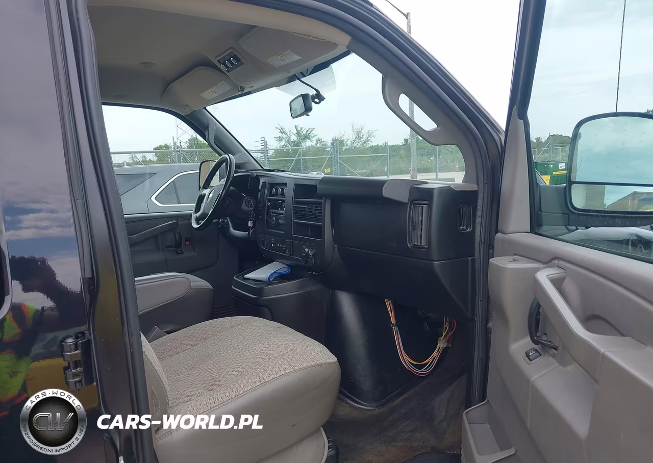 2017 Chevrolet Express 3500 Lt VIN:1GAZGPFG2H1269437 - 5