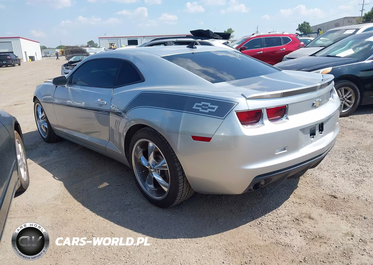 2010 Chevrolet Camaro 2Ss VIN:2G1FT1EW0A9129070 - 3