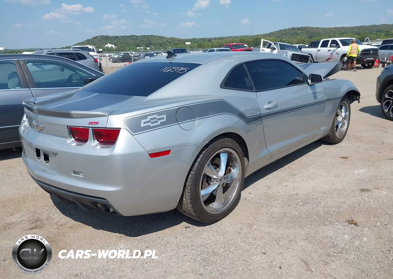 2010 Chevrolet Camaro 2Ss VIN:2G1FT1EW0A9129070 - 4